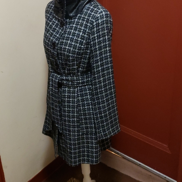 MAX NEW YORK BELTED WAIST BLACK & WHITE COAT SZ 4 - Picture 5 of 16